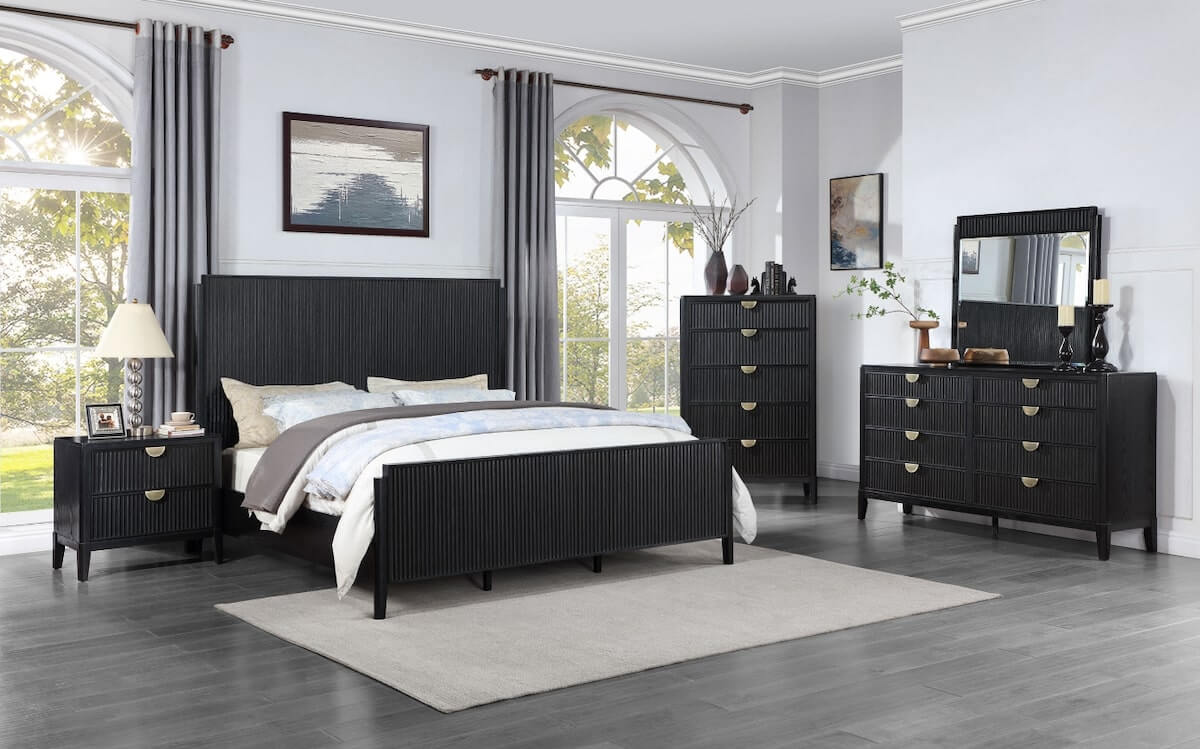 Contemporary bedroom furniture: Brookmead Queen Bed Black